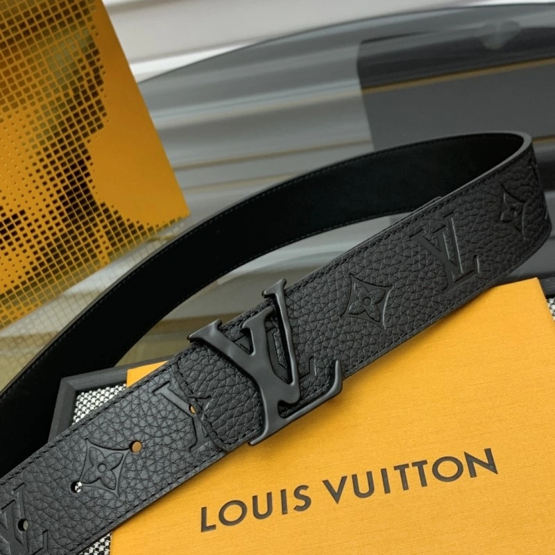 Functional Louis Vuitton Belts 300894
