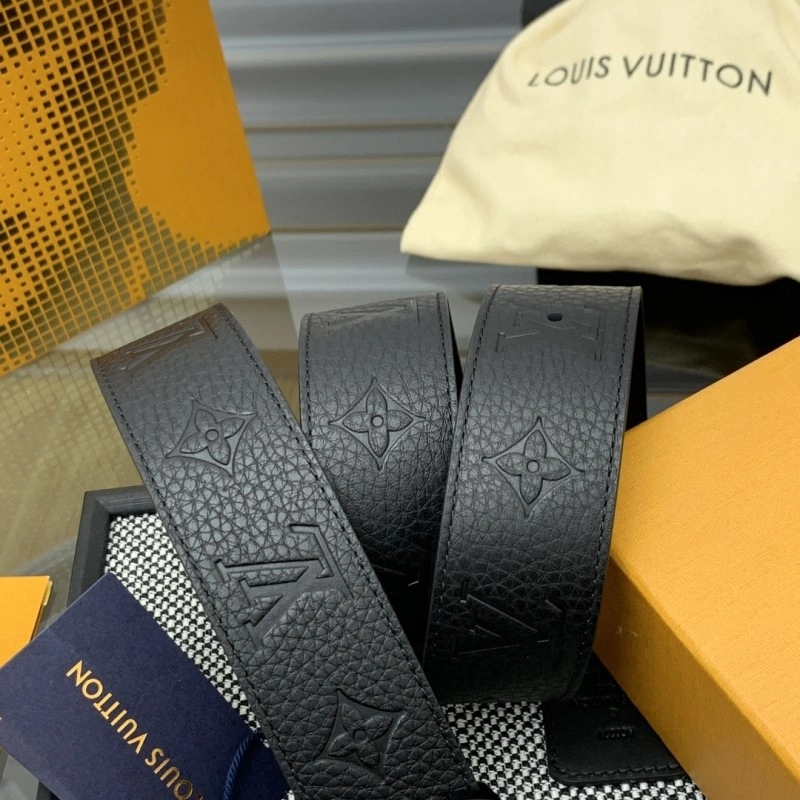 Functional Louis Vuitton Belts 300894