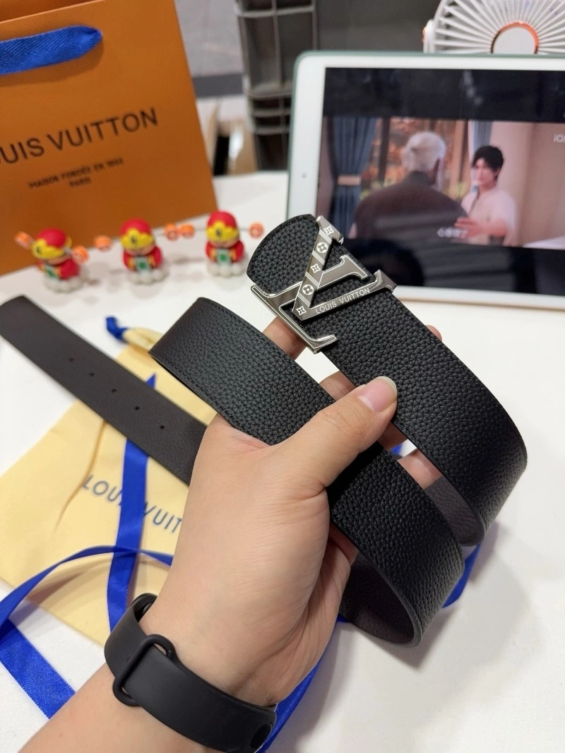 Louis Vuitton Belts Refined 300867