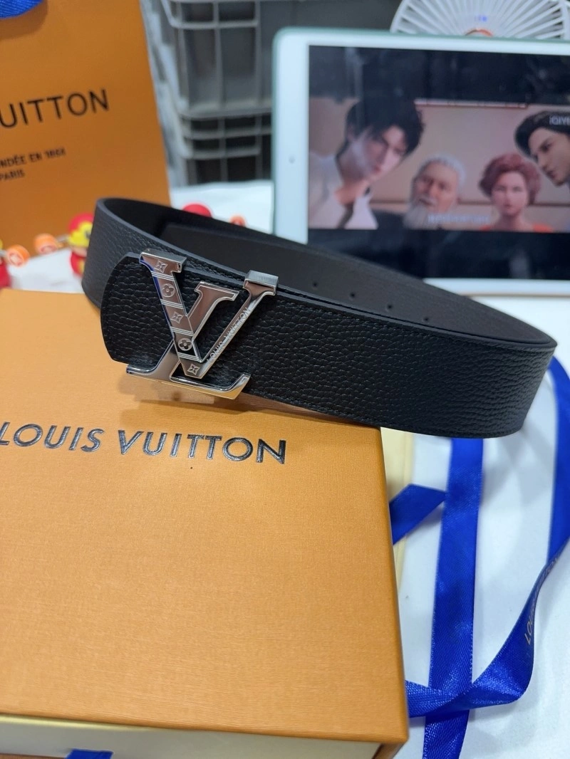 Louis Vuitton Belts Refined 300867