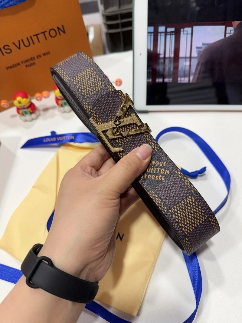 Bold Louis Vuitton Belts 300869