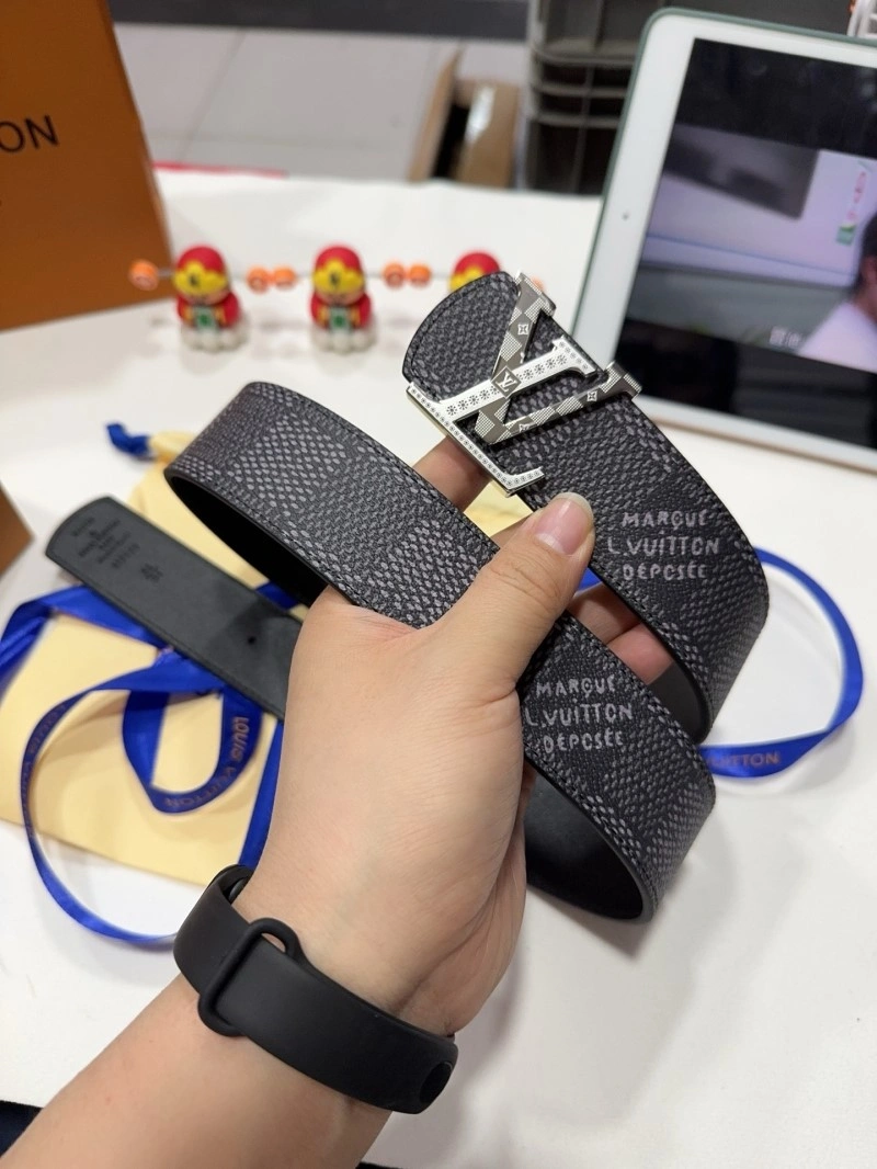 Louis Vuitton Belts Breathable 300875