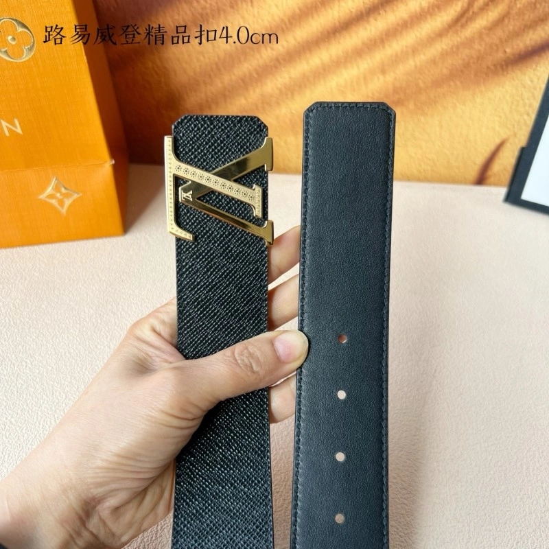 Packable Louis Vuitton Belts 300864