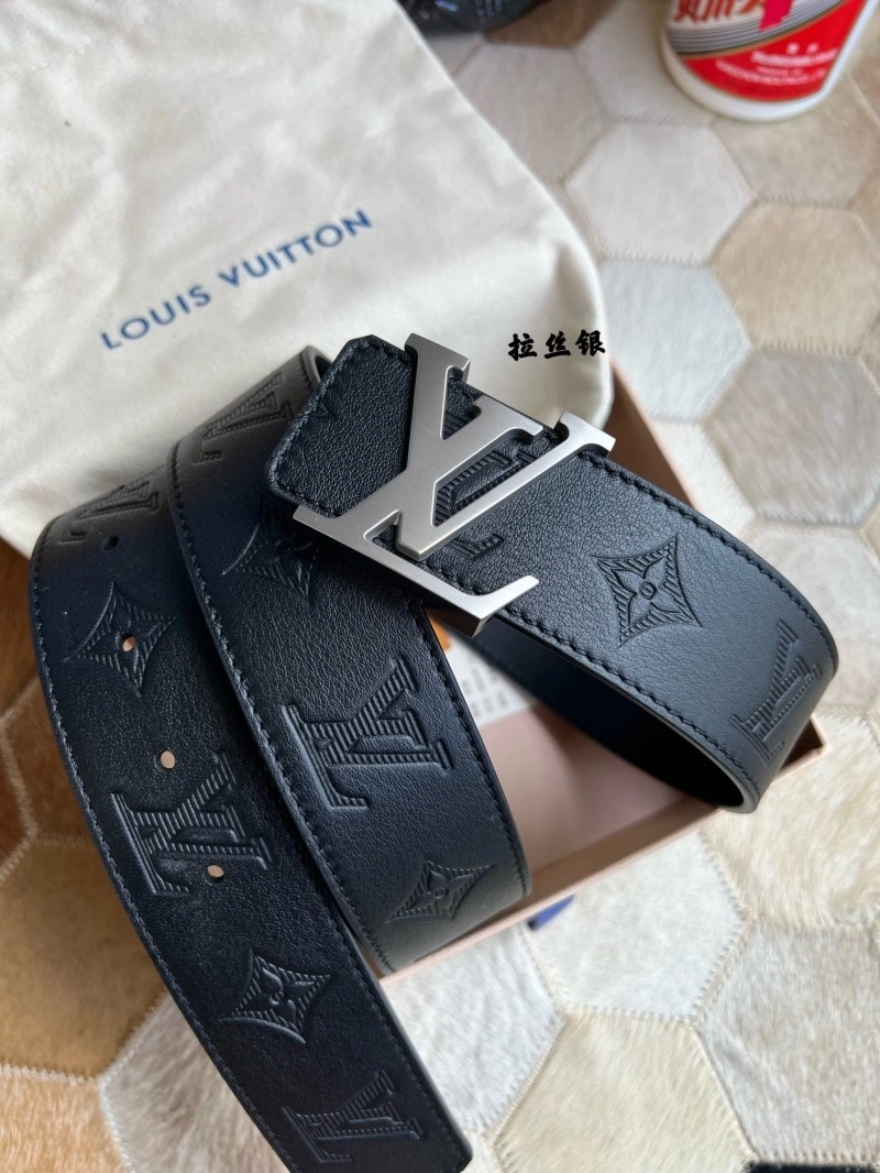 Bright Louis Vuitton Belts 300850