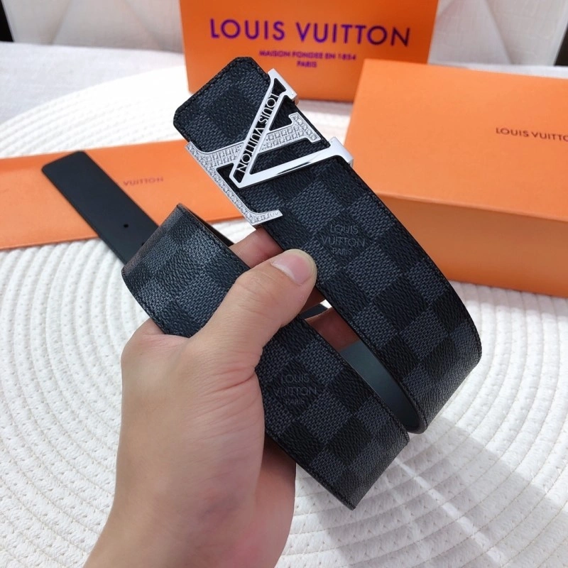 Breathable Louis Vuitton Belts 300833
