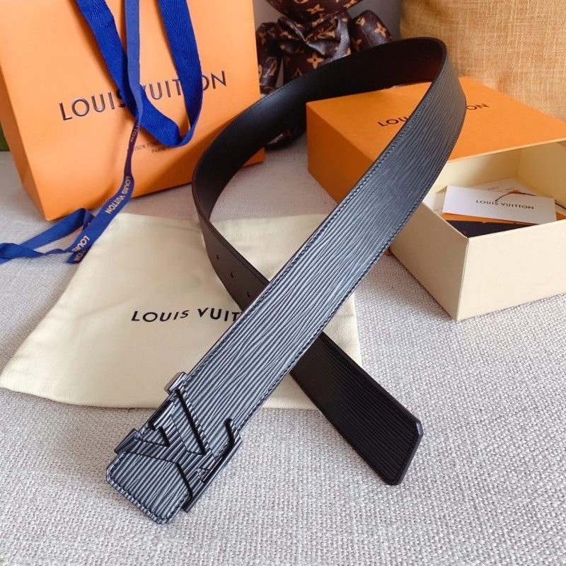 Versatile Louis Vuitton Belts 300835