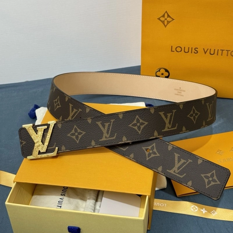 Effortless Louis Vuitton Belts 300853