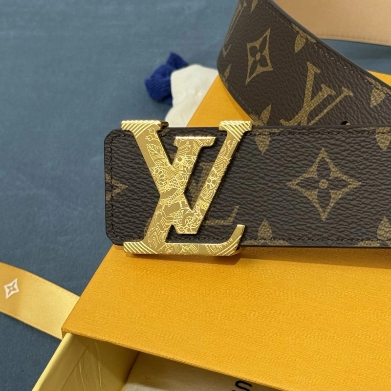 Effortless Louis Vuitton Belts 300853