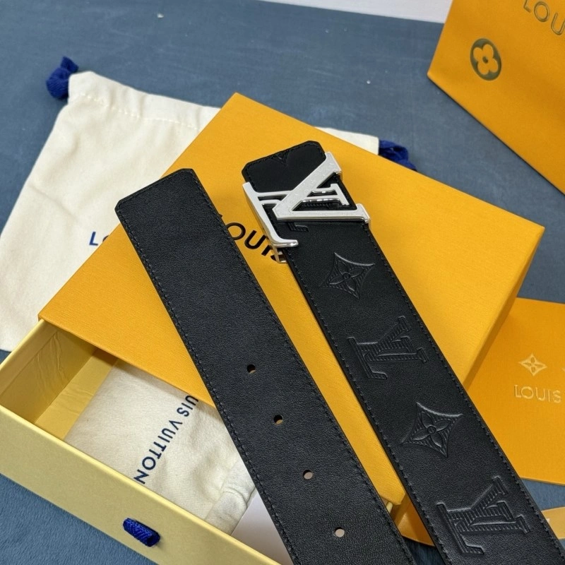 Stylish Louis Vuitton Belts 300845