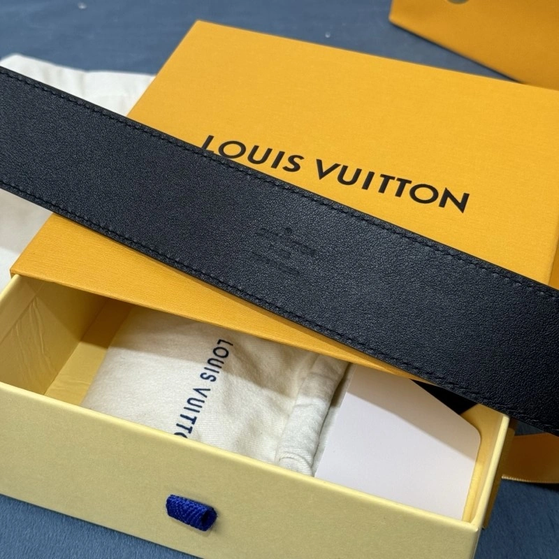 MoistureWicking Louis Vuitton Belts 300837