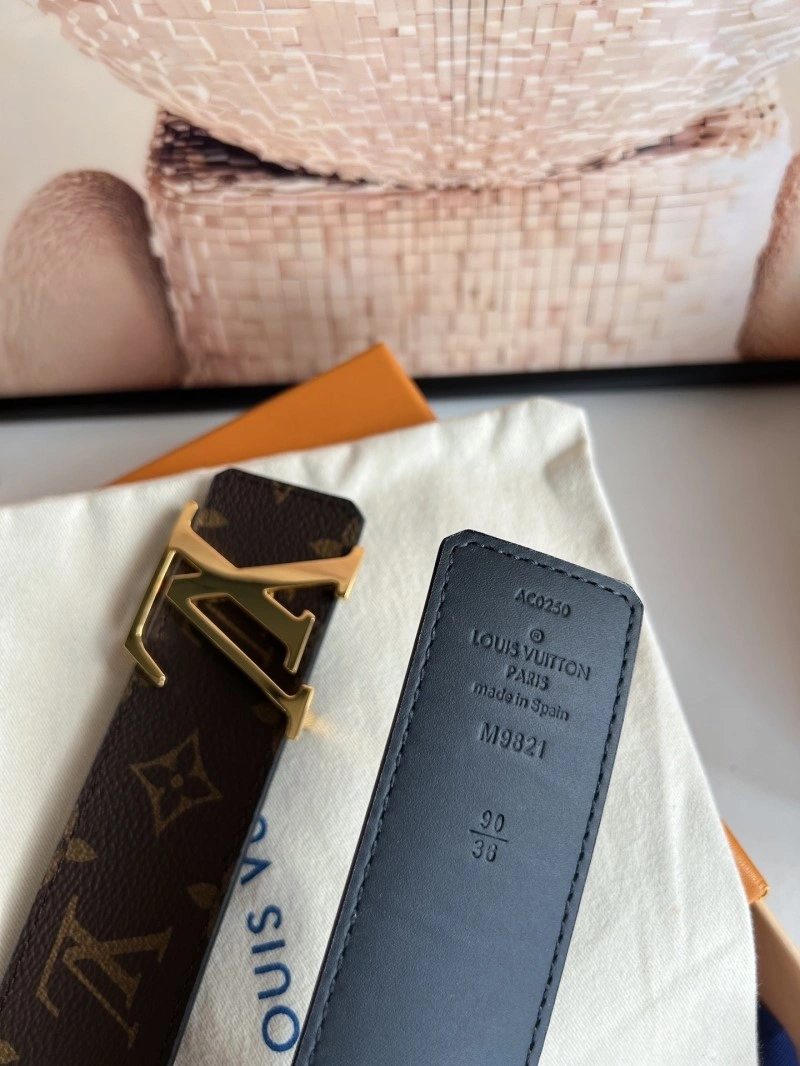 Louis Vuitton Belts UrbanStyle 300825