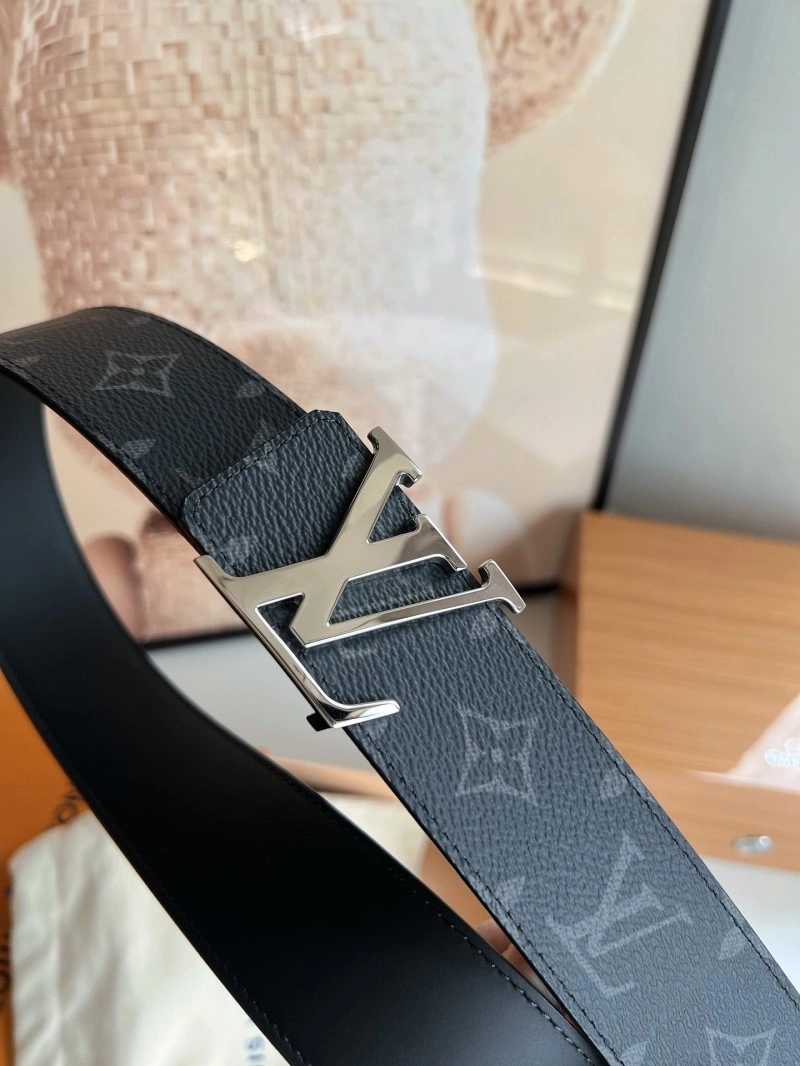 Sustainable Louis Vuitton Belts 300847