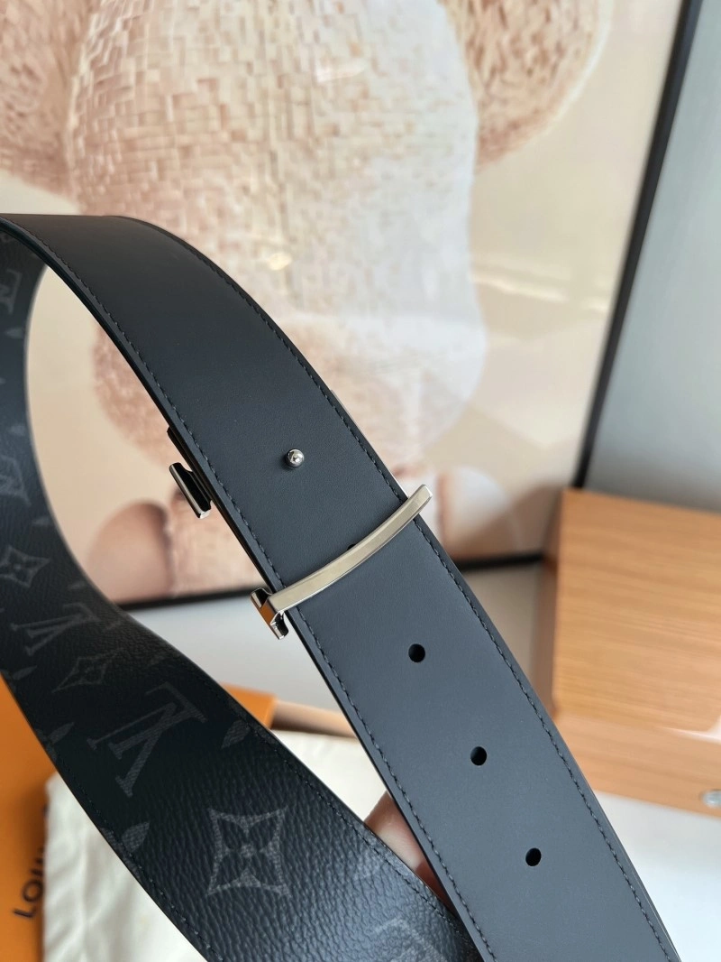 Sustainable Louis Vuitton Belts 300847