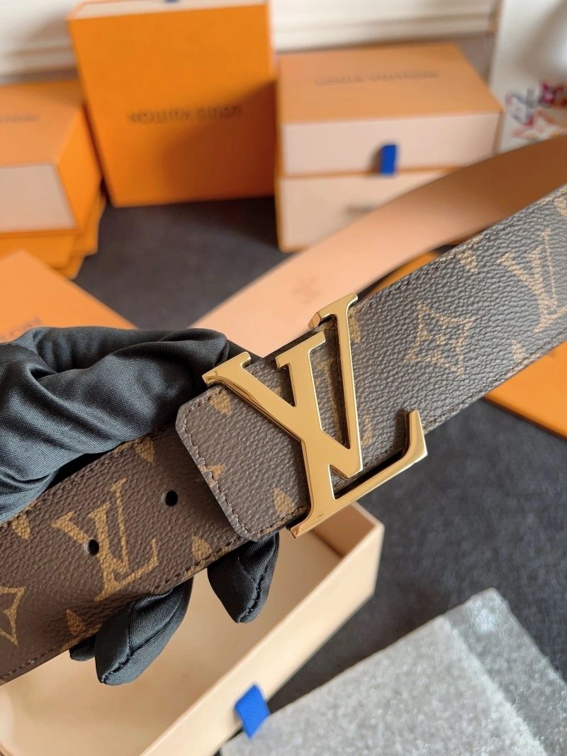 WaterResistant Louis Vuitton Belts 300839