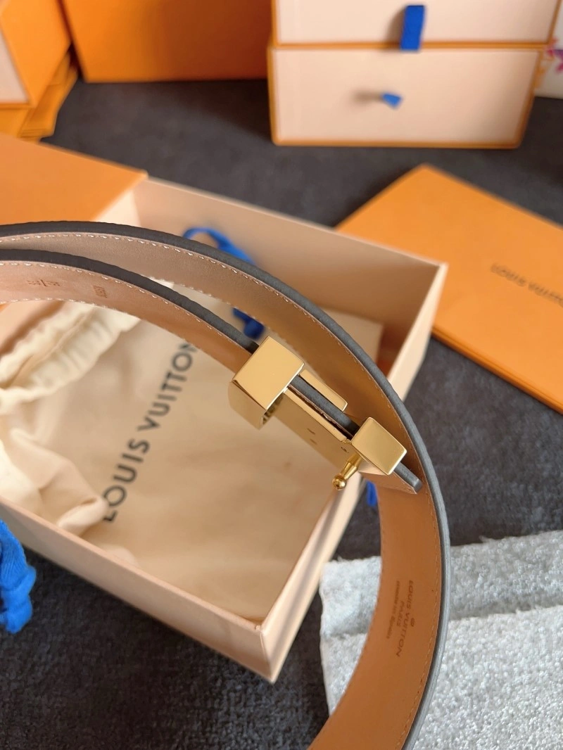 WaterResistant Louis Vuitton Belts 300839