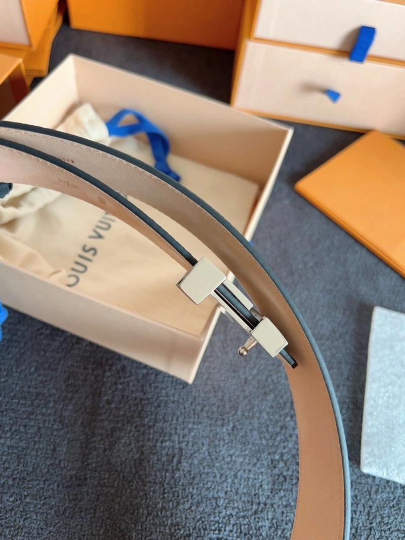WaterResistant Louis Vuitton Belts 300828