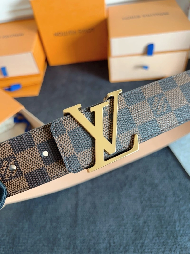 Breathable Louis Vuitton Belts 300823