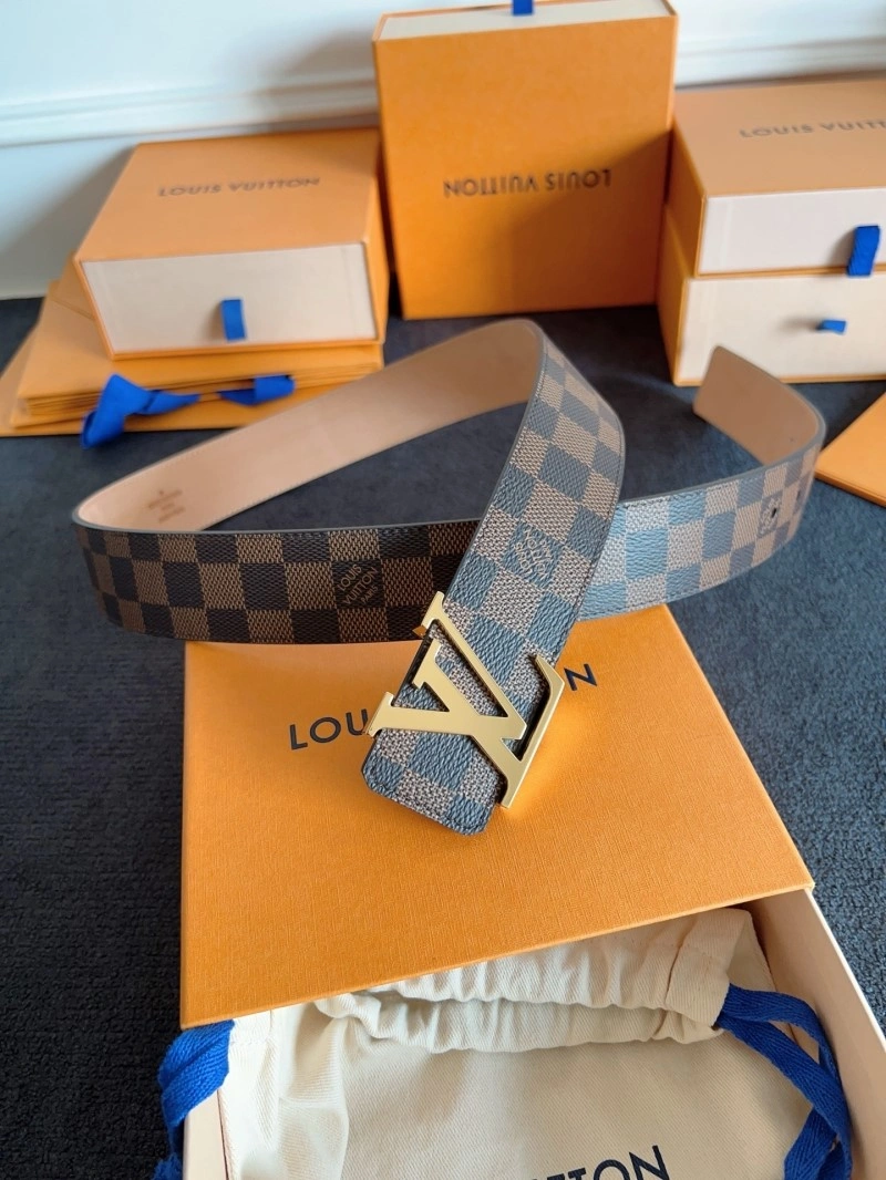Breathable Louis Vuitton Belts 300823