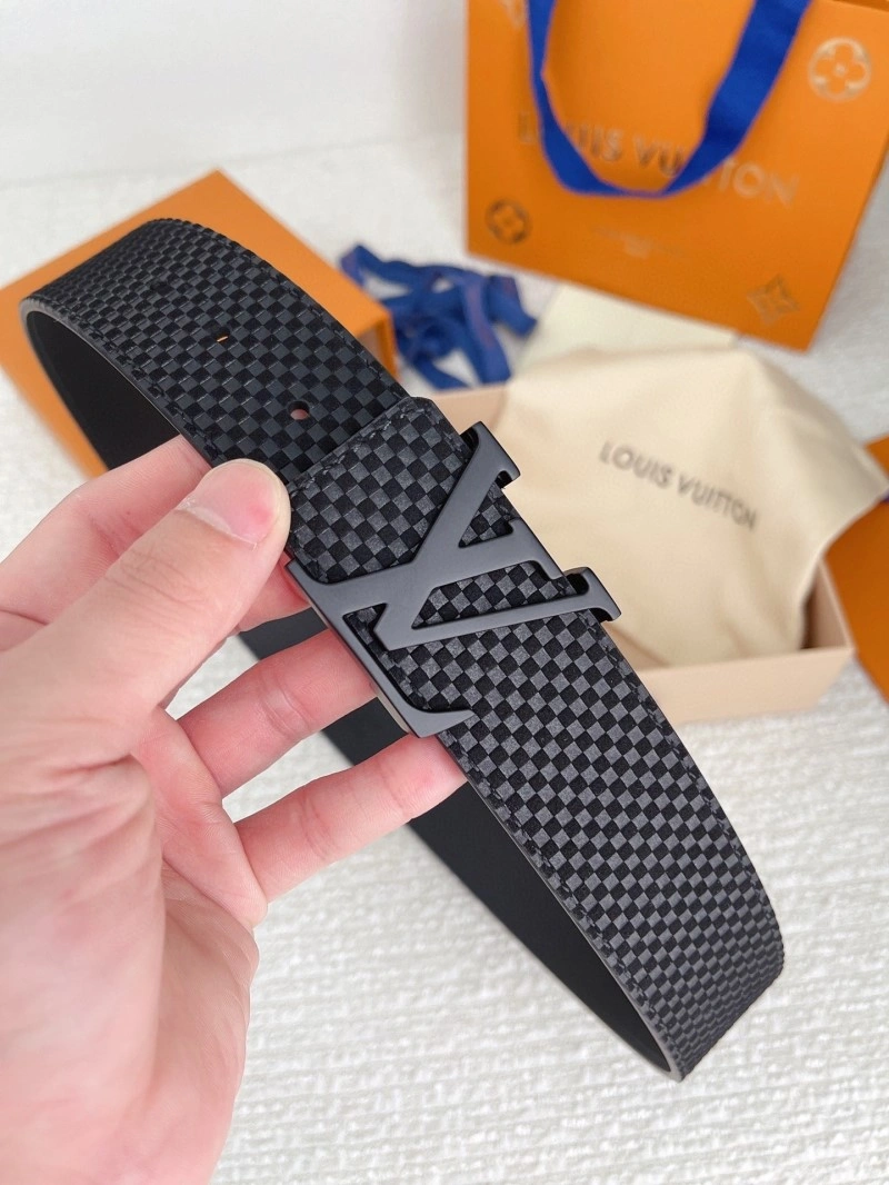 Neat Louis Vuitton Belts 300818