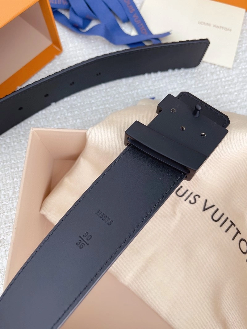 Neat Louis Vuitton Belts 300818
