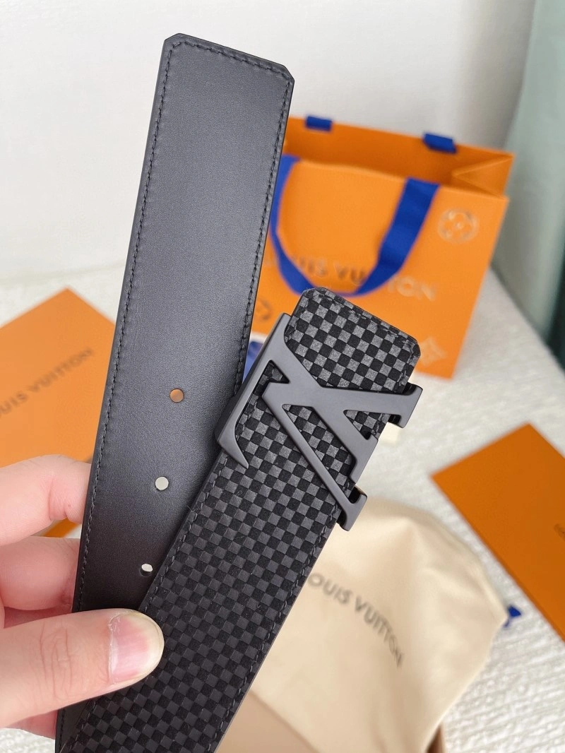 Neat Louis Vuitton Belts 300818