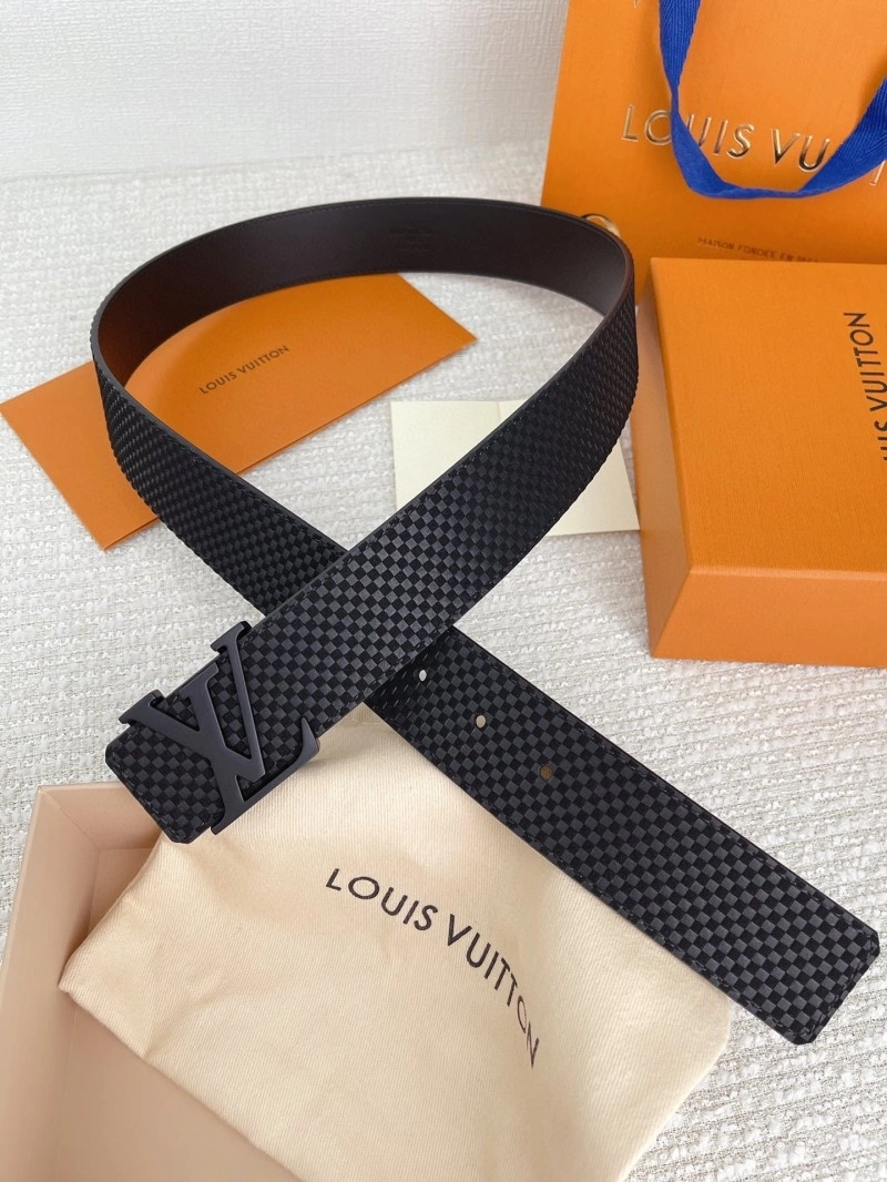 Neat Louis Vuitton Belts 300818