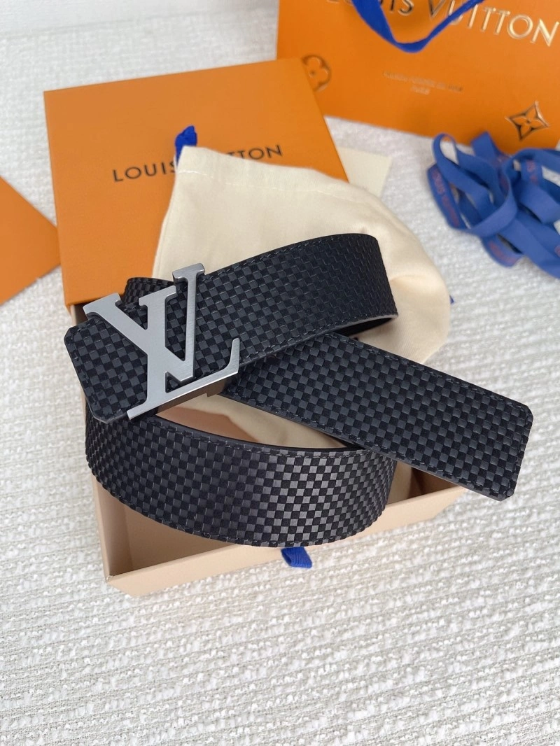 Louis Vuitton Belts Versatile 300816