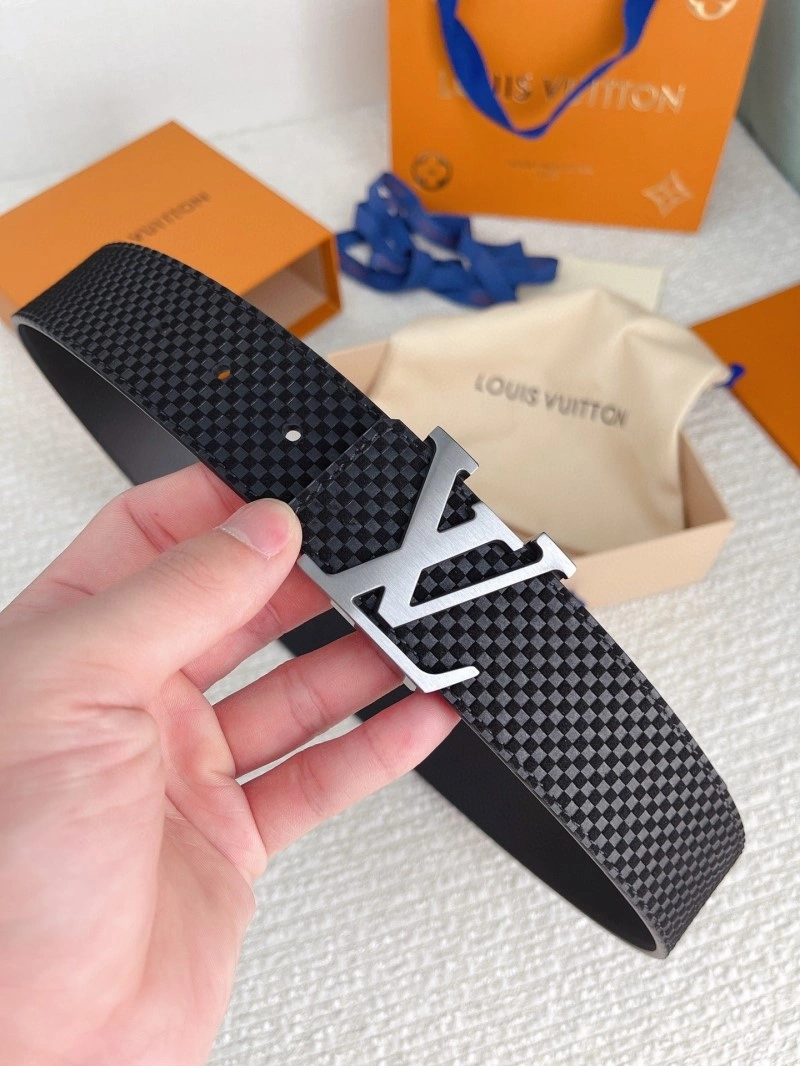 Louis Vuitton Belts Versatile 300816