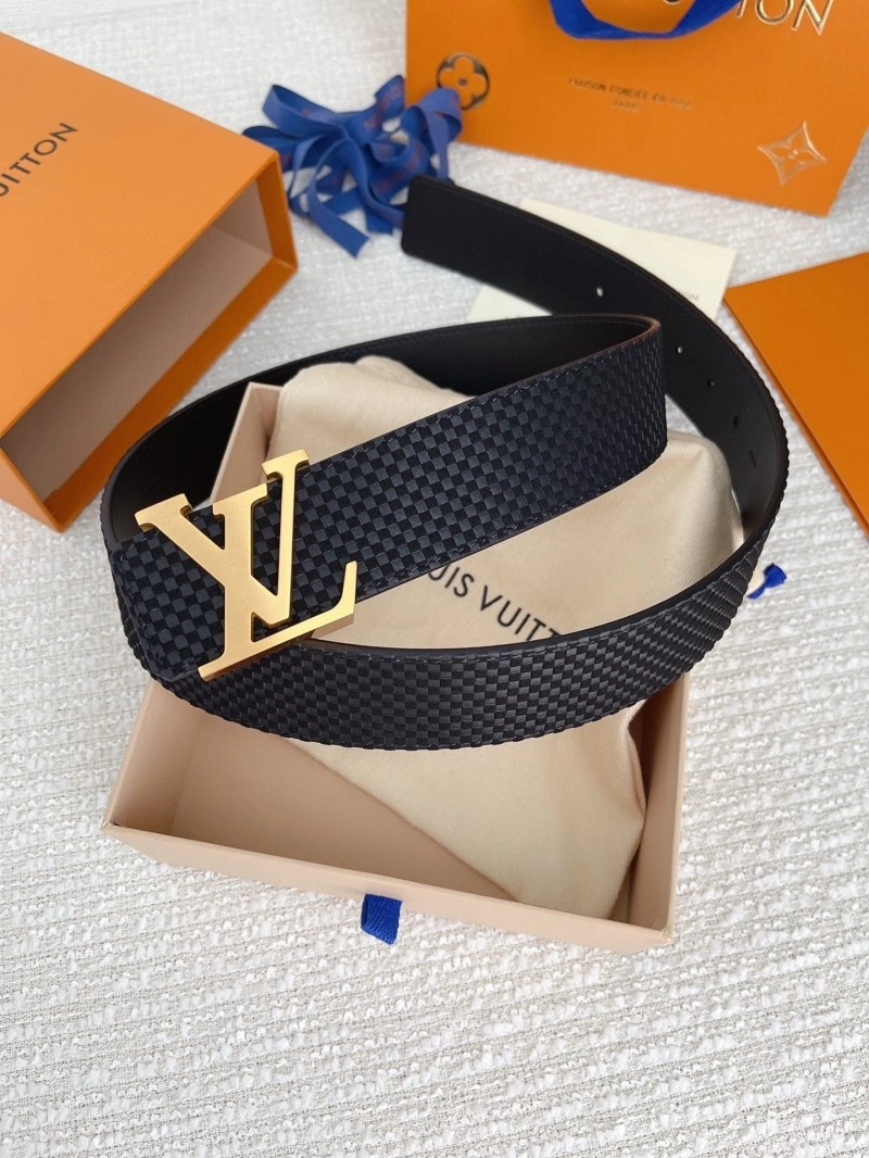 Unique Louis Vuitton Belts 300815