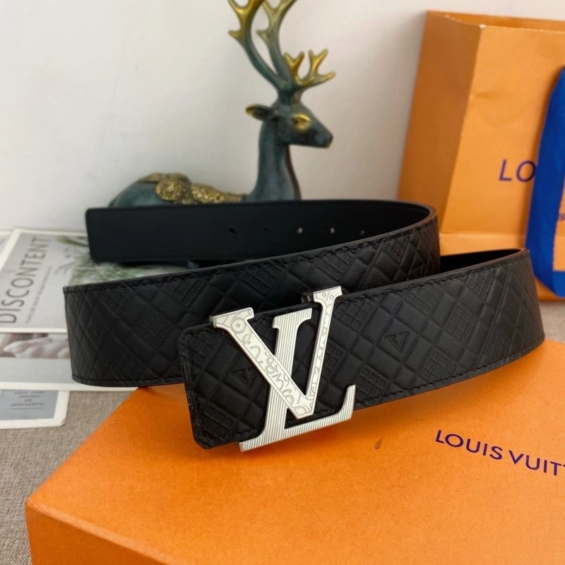 Lightweight Louis Vuitton Belts 300805