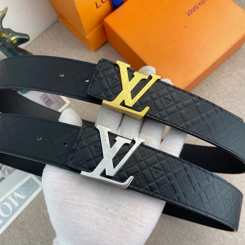 Lightweight Louis Vuitton Belts 300805