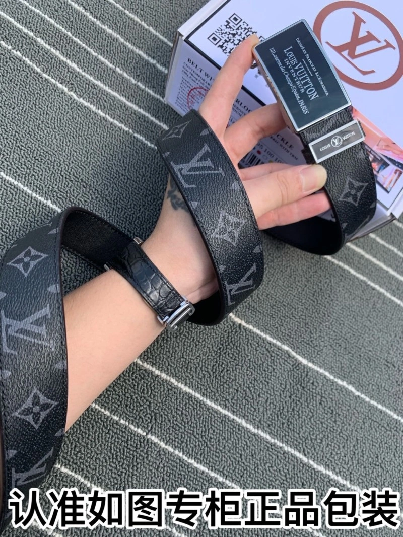 Louis Vuitton Belts Practical 300784