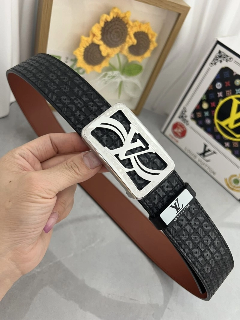Louis Vuitton Belts Breathable 300765