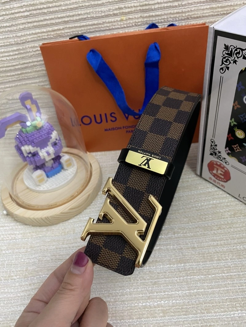 Elegant Louis Vuitton Belts 300773
