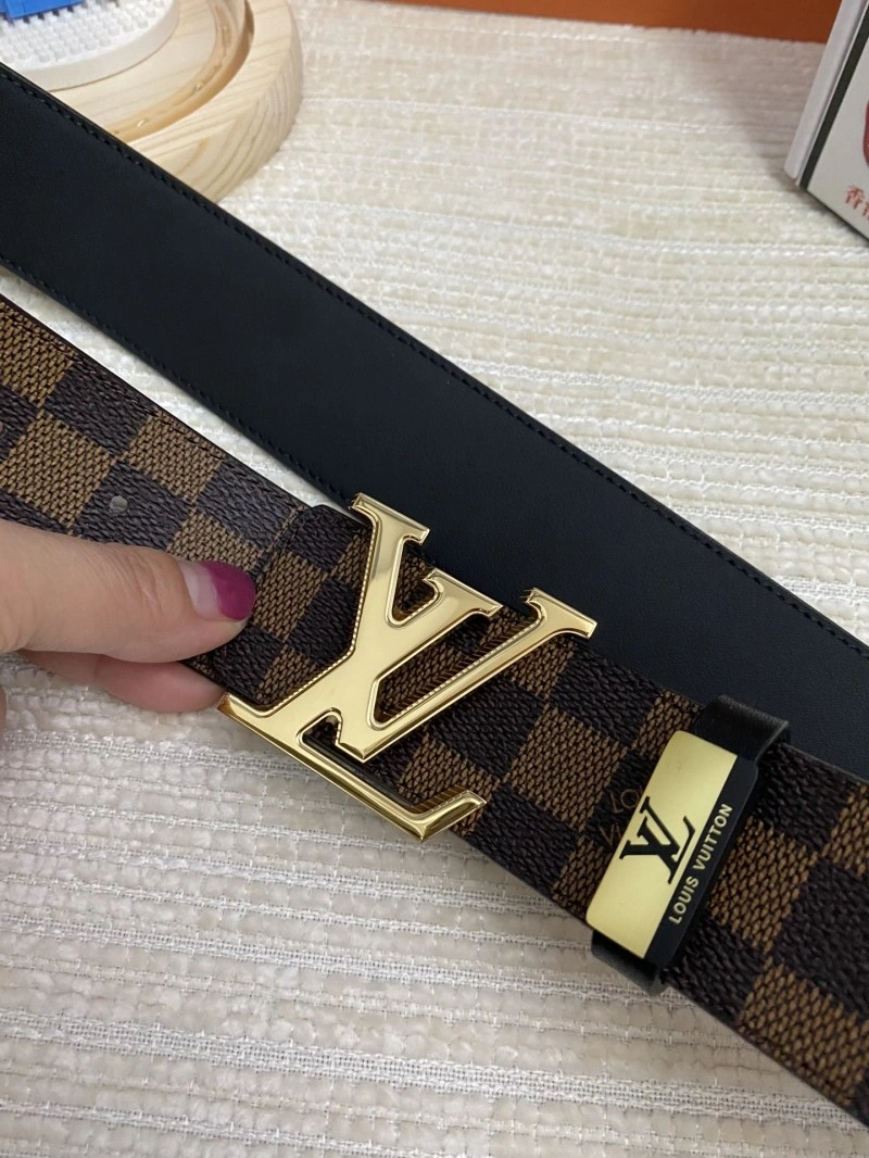 Elegant Louis Vuitton Belts 300773