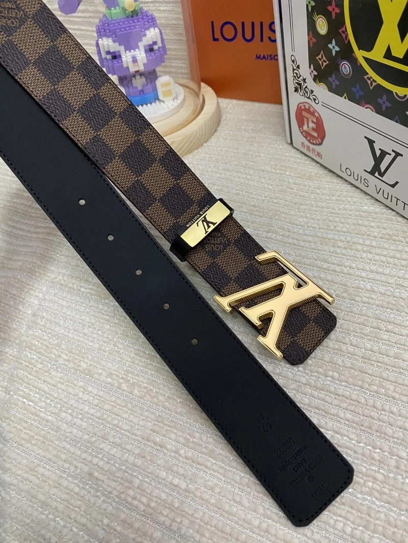 Elegant Louis Vuitton Belts 300773