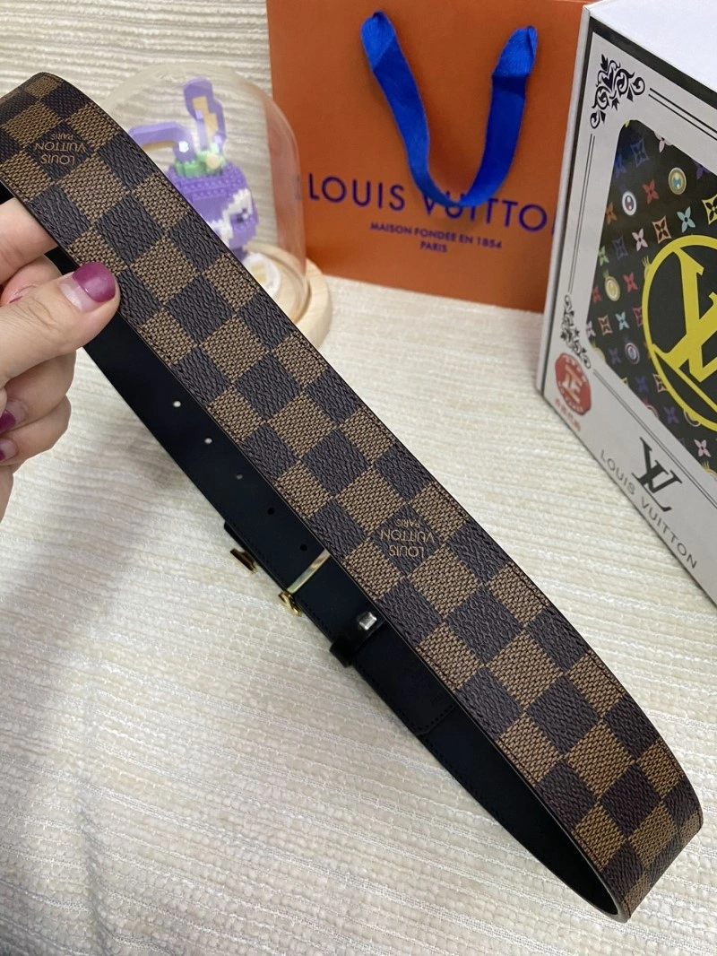 Elegant Louis Vuitton Belts 300773