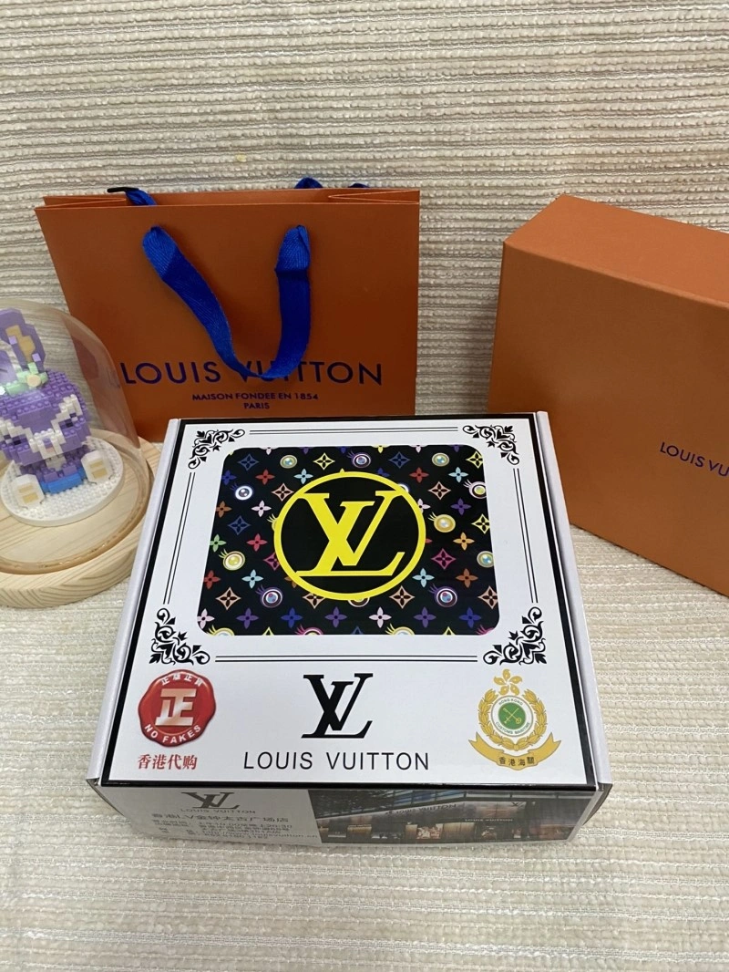 Elegant Louis Vuitton Belts 300773