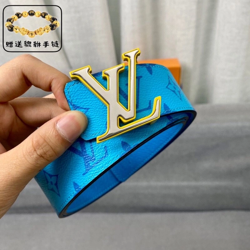 Minimalist Louis Vuitton Belts 300725
