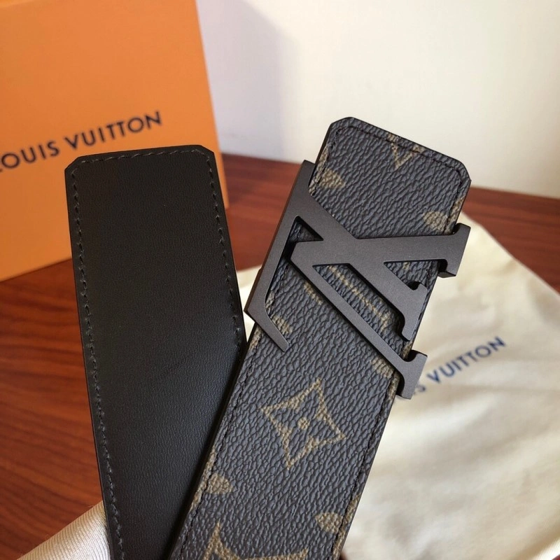 Breathable Louis Vuitton Belts 300730