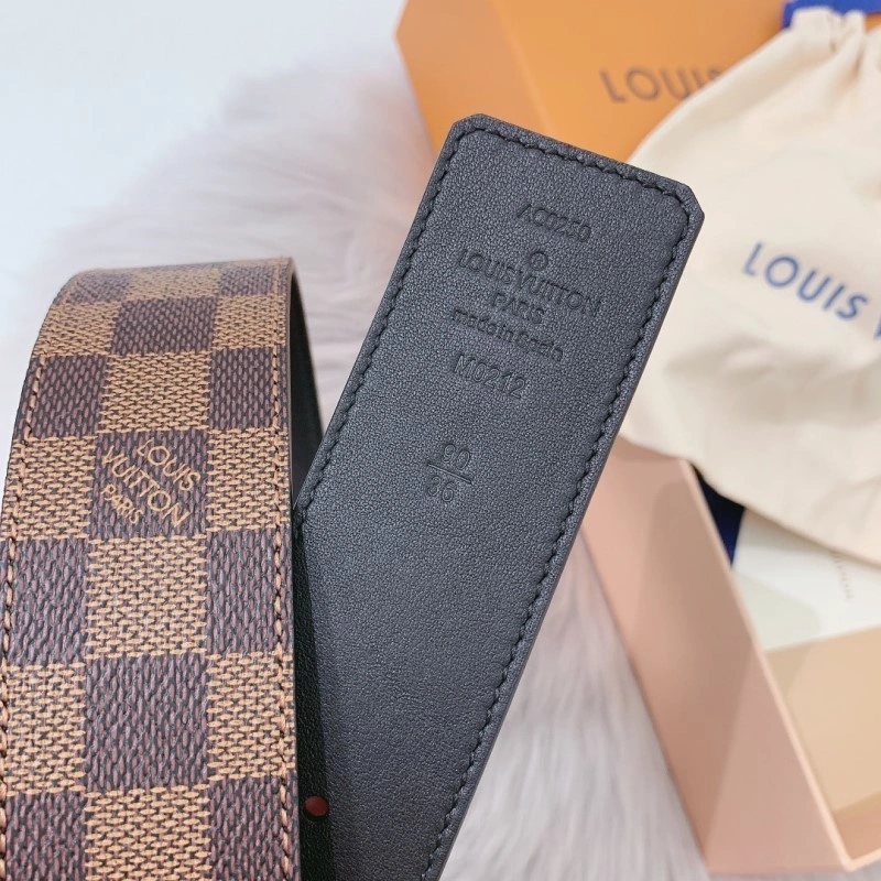 Neat Louis Vuitton Belts 300738