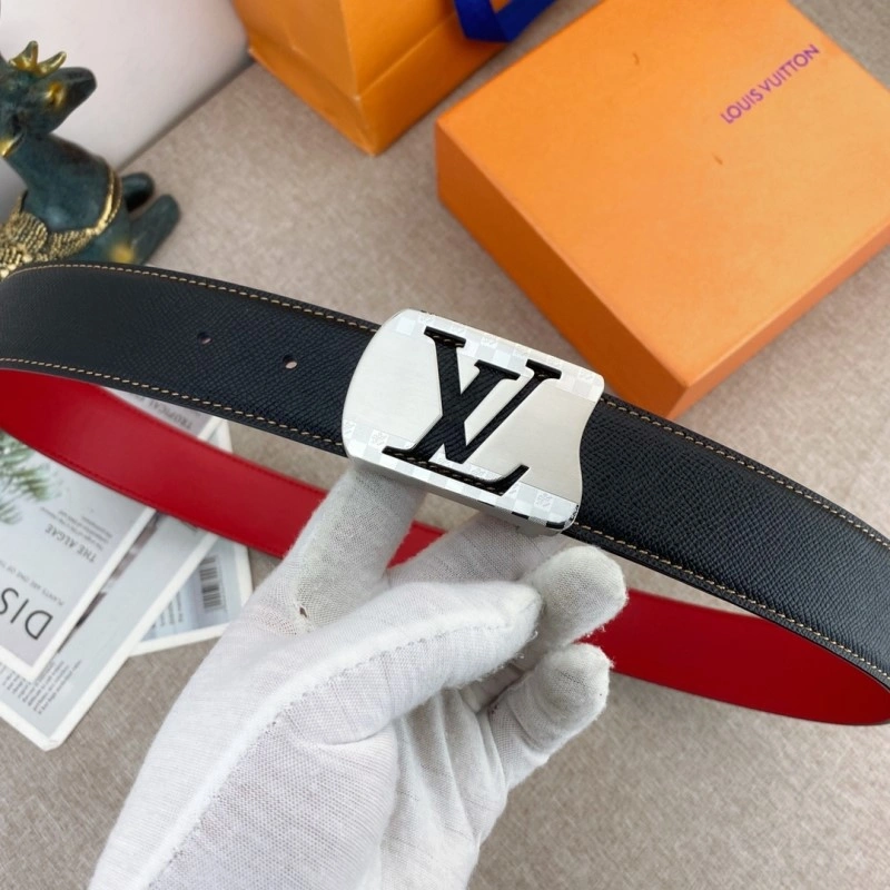Lightweight Louis Vuitton Belts 300705