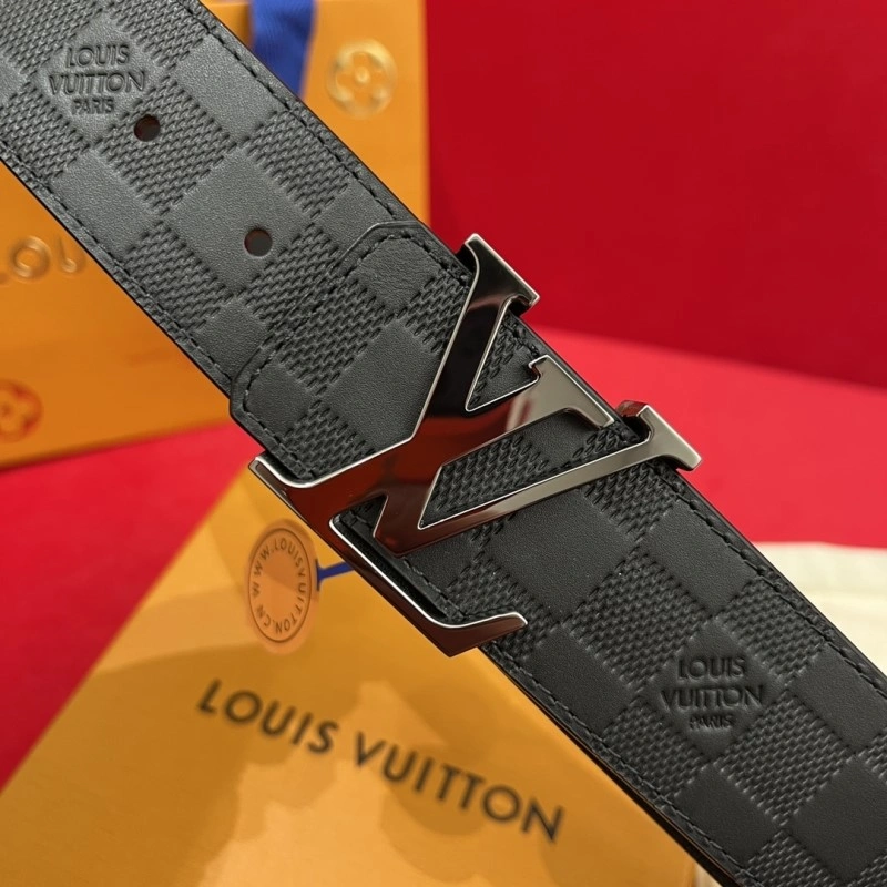 MultiPurpose Louis Vuitton Belts 300697