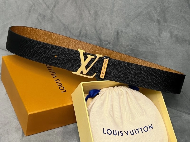 Compact Louis Vuitton Belts 300684