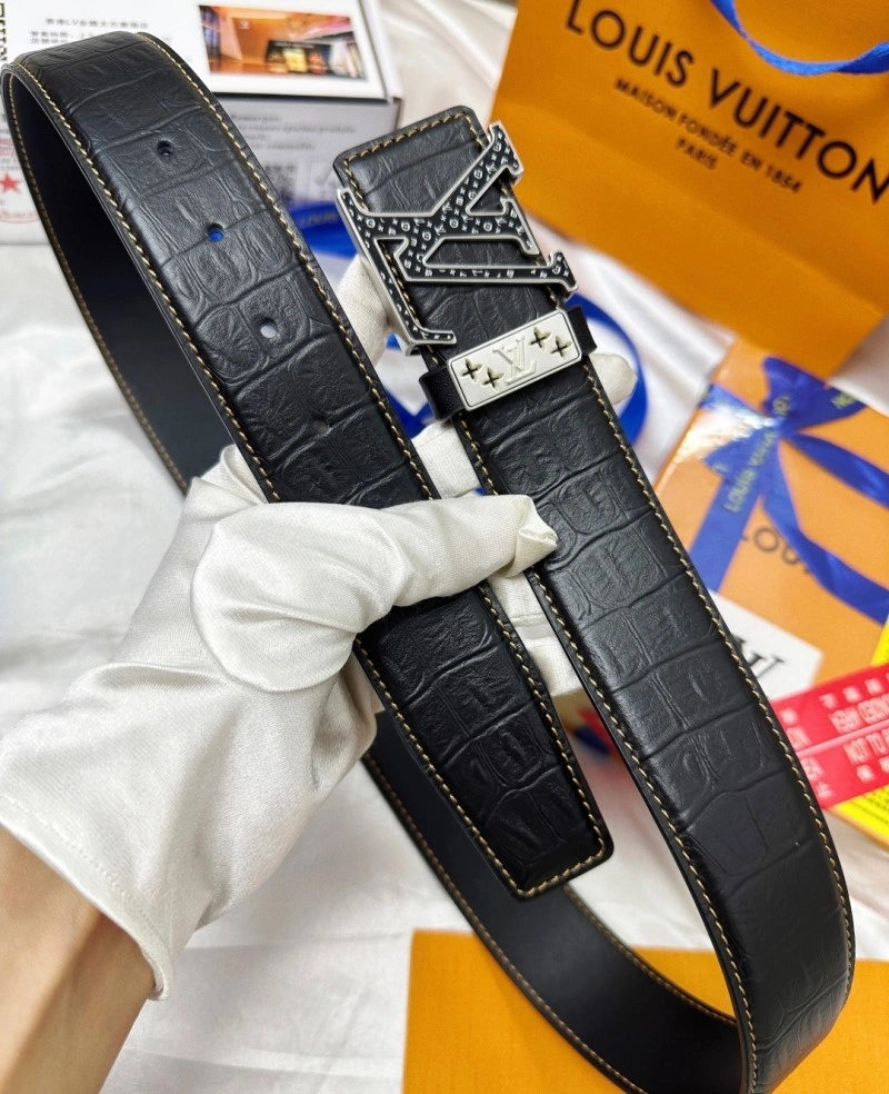 ZipUp Louis Vuitton Belts 300654