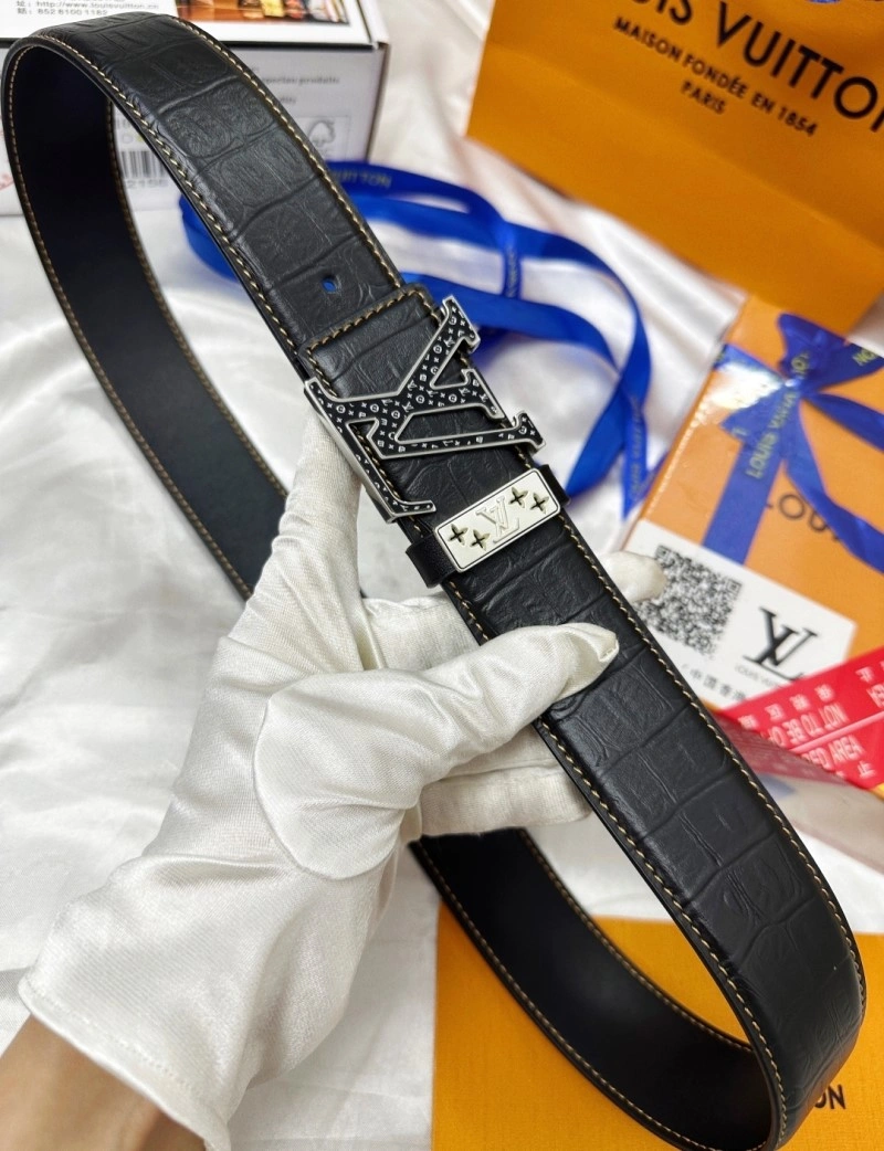 ZipUp Louis Vuitton Belts 300654