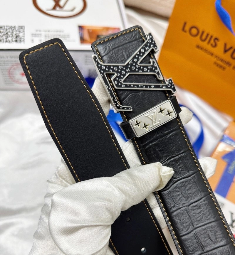 ZipUp Louis Vuitton Belts 300654