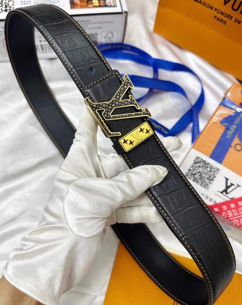 Effortless Louis Vuitton Belts 300662