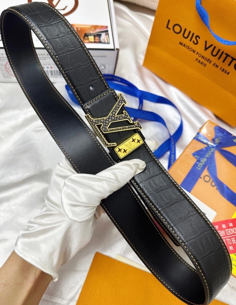 Effortless Louis Vuitton Belts 300662