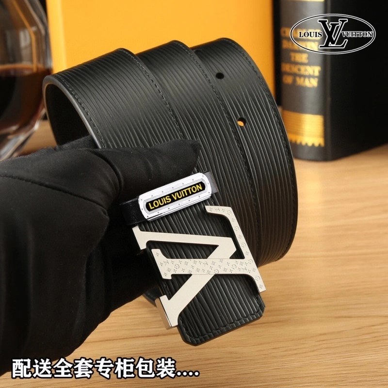 Compact Louis Vuitton Belts 300636